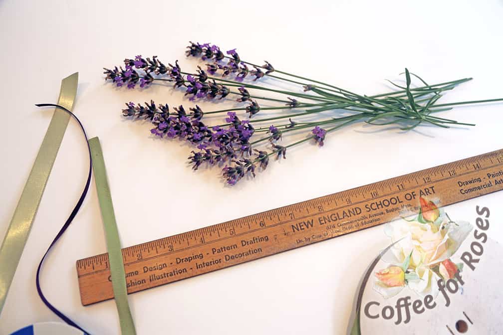 Start with an odd number of lavender stems. I used 11 for this wand. It's absolutely important for it to be an odd number.